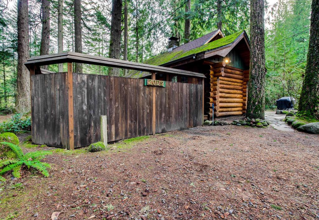 Zoe'S Log Cabin Welches Exterior foto