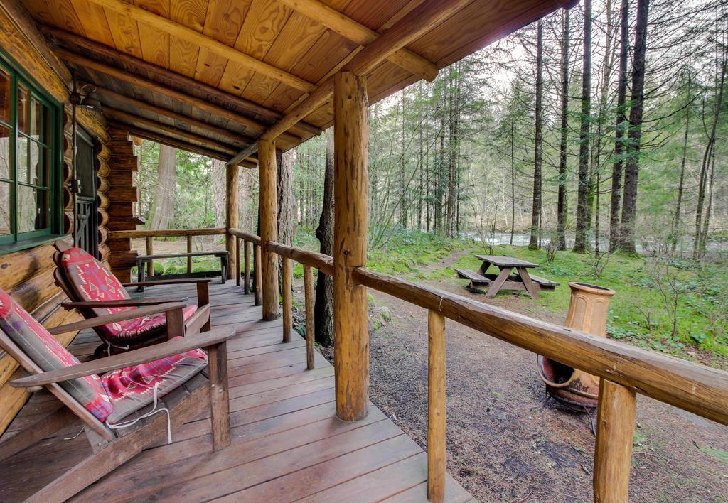 Zoe'S Log Cabin Welches Exterior foto