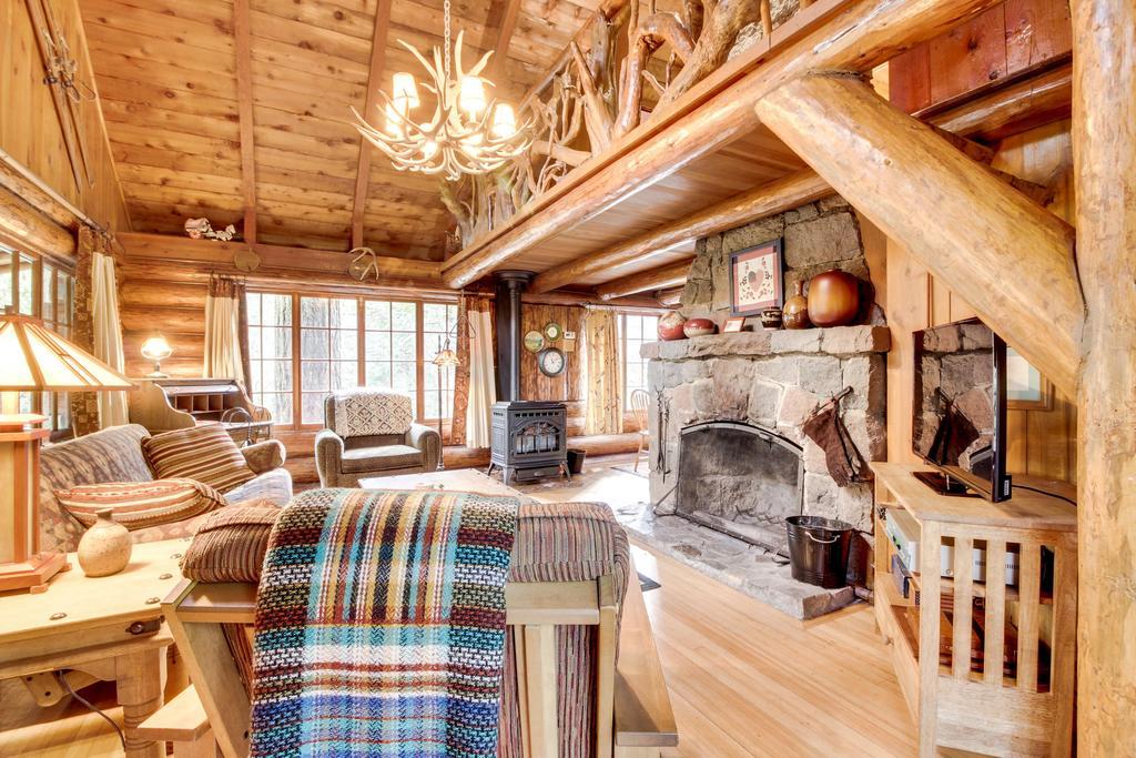 Zoe'S Log Cabin Welches Exterior foto