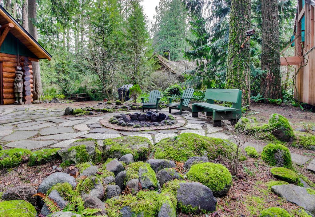 Zoe'S Log Cabin Welches Exterior foto